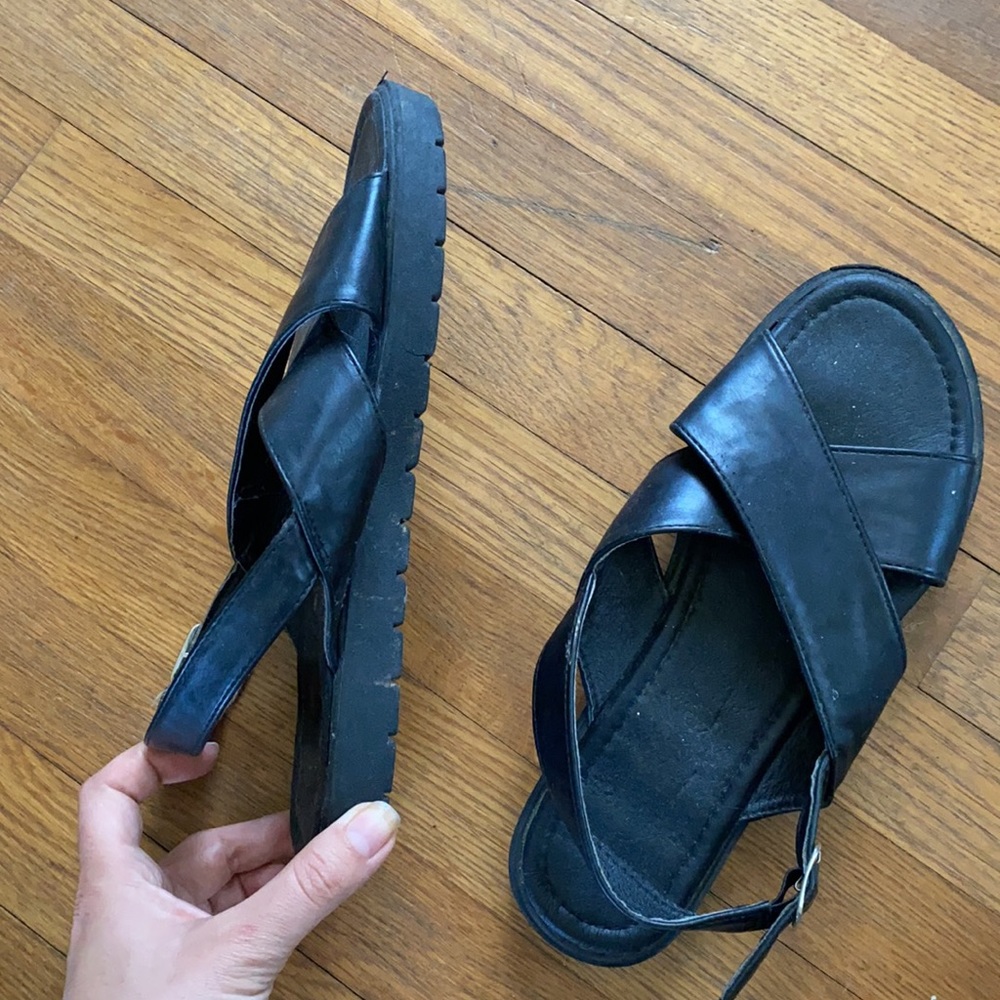 Black strappy Leather sandals